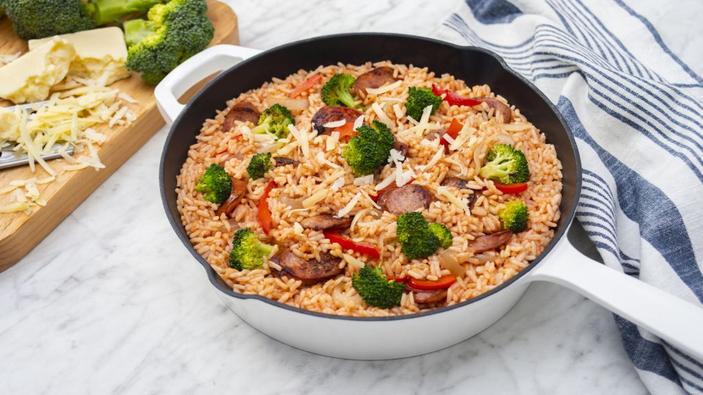 easy-smoked-sausage-and-rice-skillet-with-broccoli-and-peppers