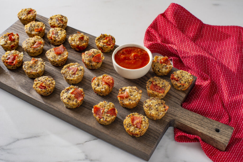 quinoa-pizza-bites-with-pepperoni-and-marinara-sauce