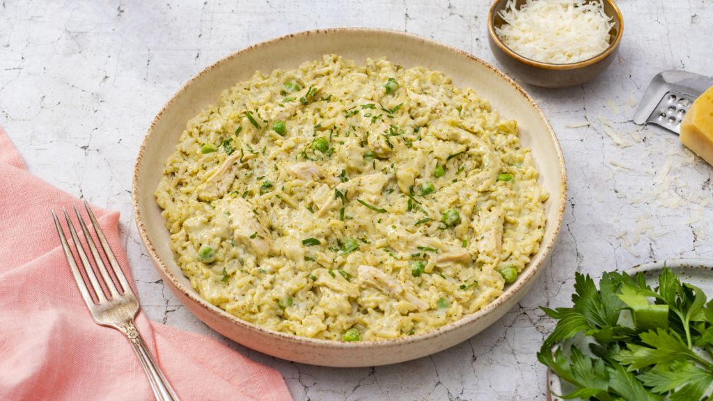 creamy-pesto-chicken-and-rice-with-parmesan-cheese