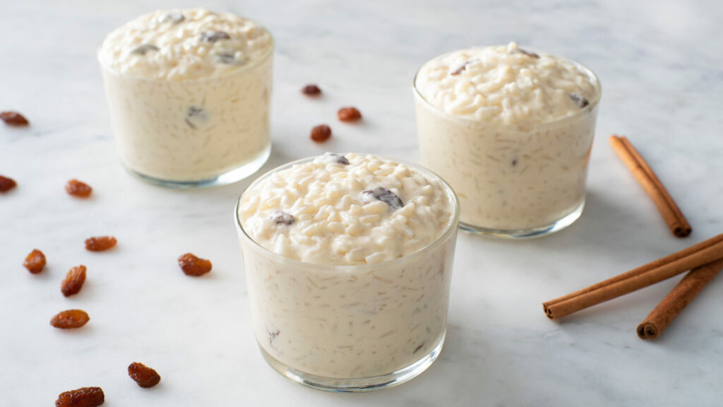 Vanilla Raisin Rice Pudding with White Rice