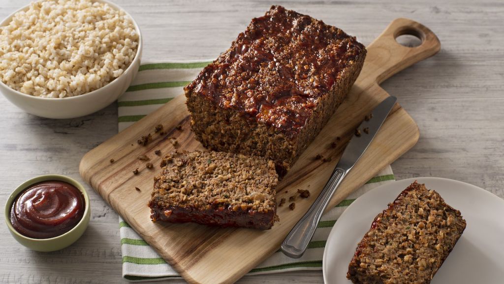 Brown Rice and Mushroom Vegan Meatloaf-025-V2-16x9 - High Res JPEG