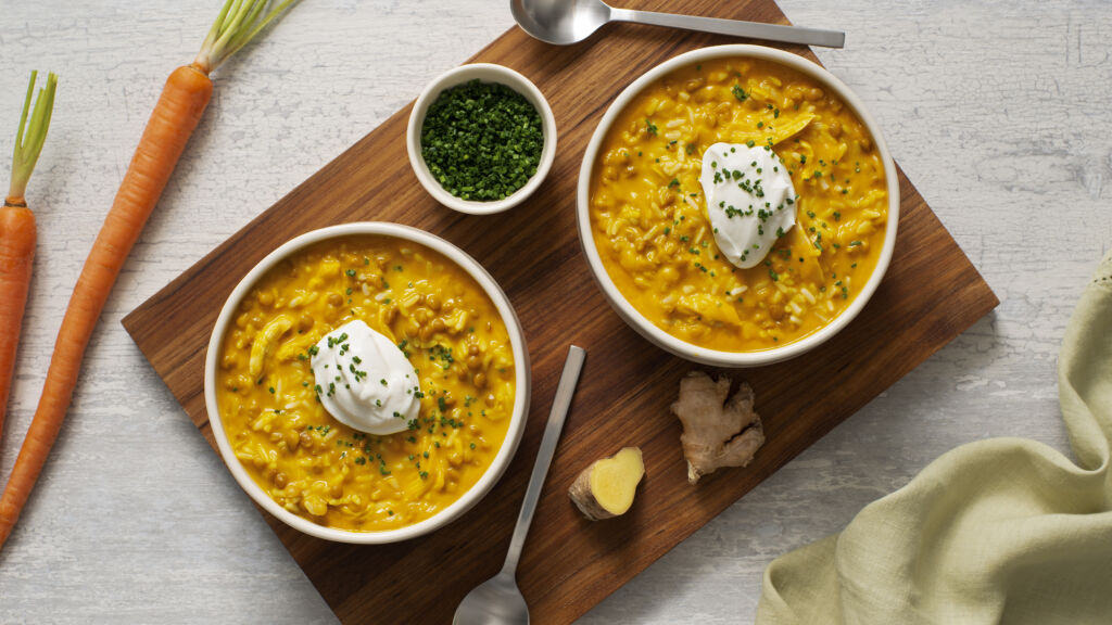 chicken-and-rice-soup-with-carrot-ginger-and-turmeric