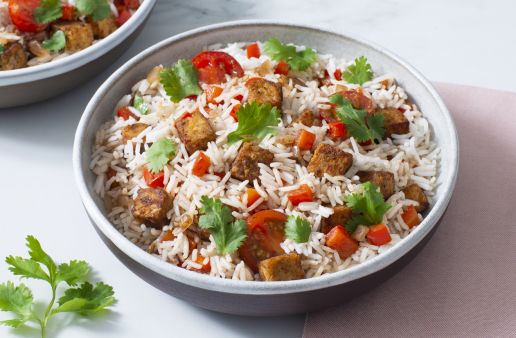 rice-bowl-with-tempeh-basmati-rice-cherry-tomatoes-and-jerk-seasoning