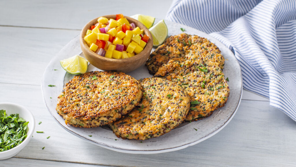 salmon-cakes-with-quinoa-and-mango-salsa