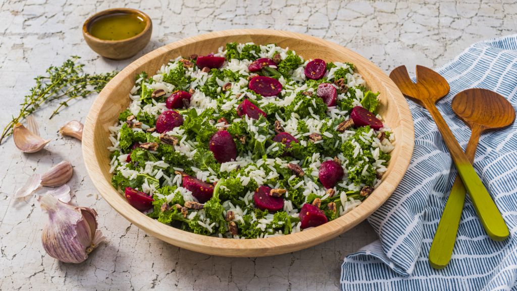 Beet-Kale-and-Jasmine-Rice-Salad-with-cider-dressing