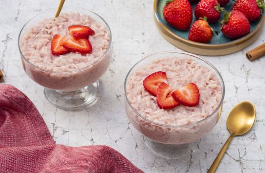 Instapot-Strawberries-and-Cream-Rice-Pudding