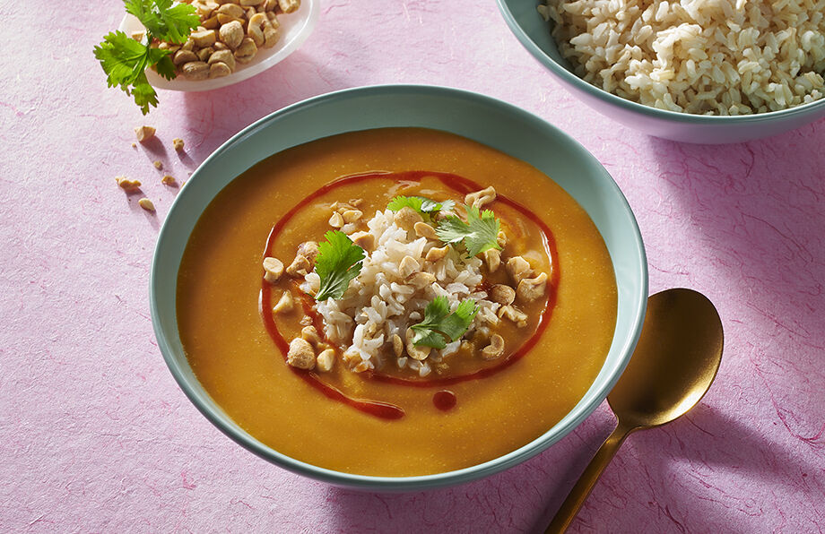 Thai Red Curry Sweet Potato Soup
