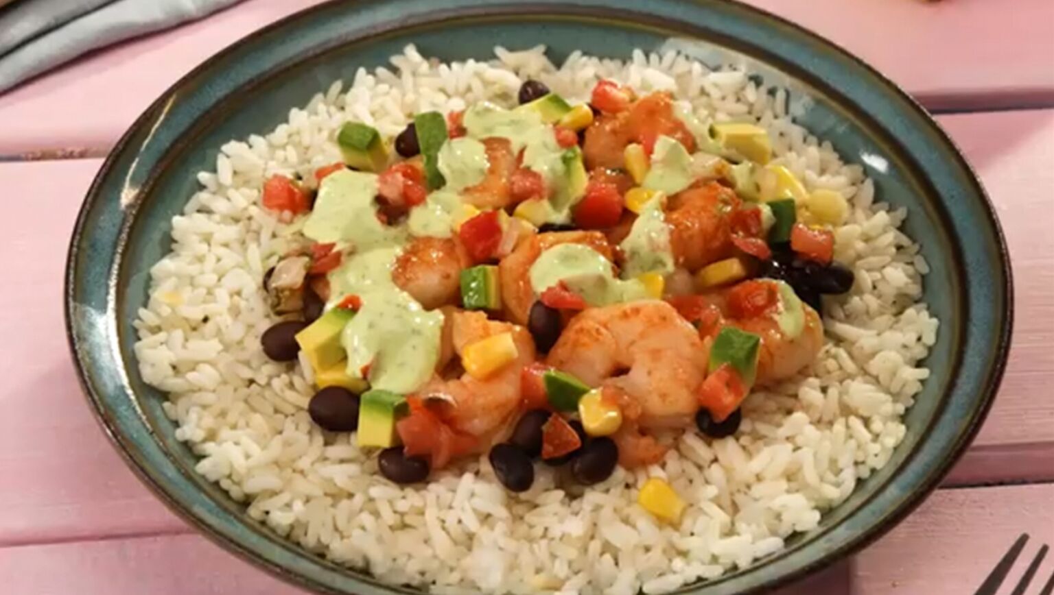 Zesty Shrimp Avocado Bowls with Cilantro Lime Crema